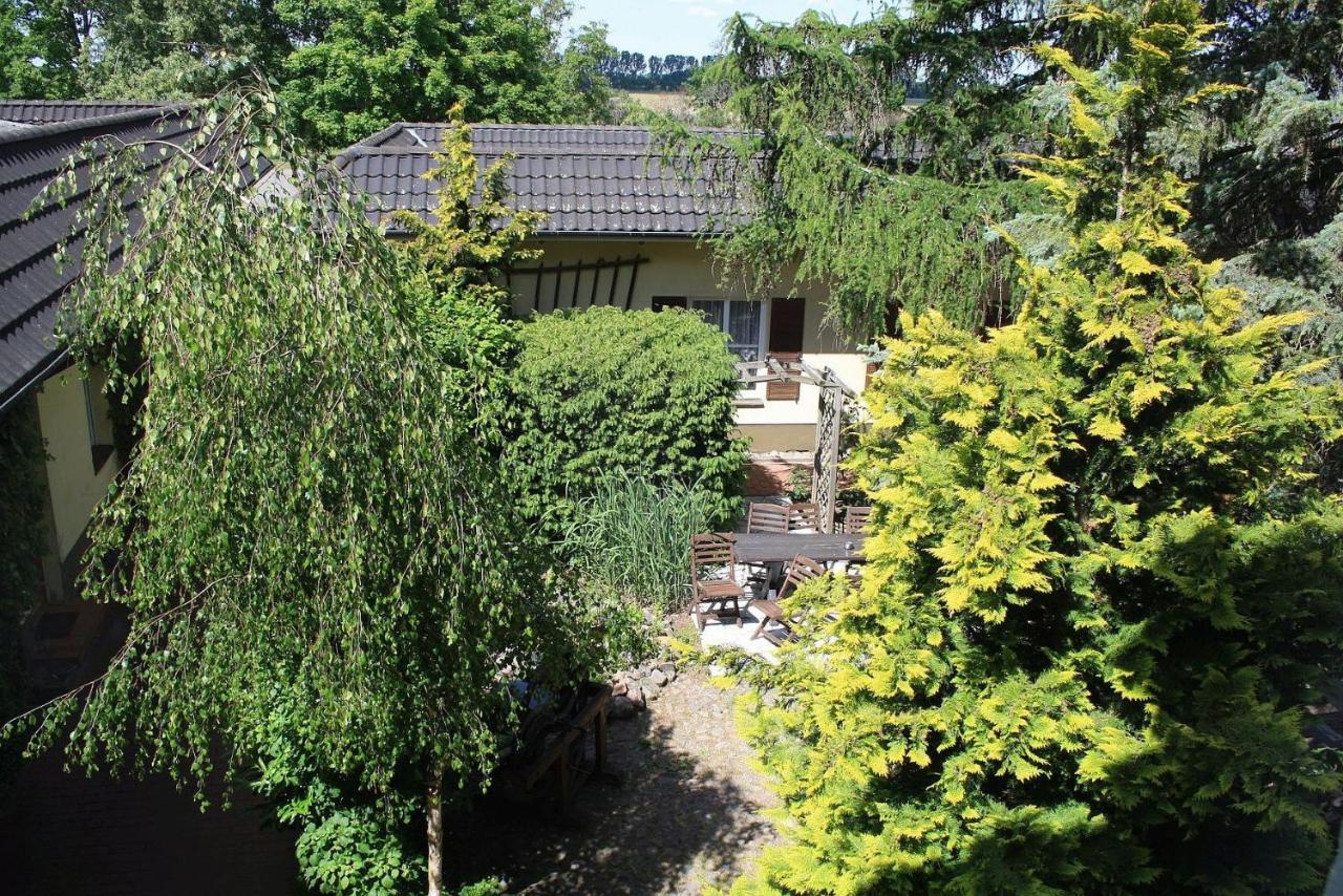 Landhotel Classic Oranienburg Exterior foto